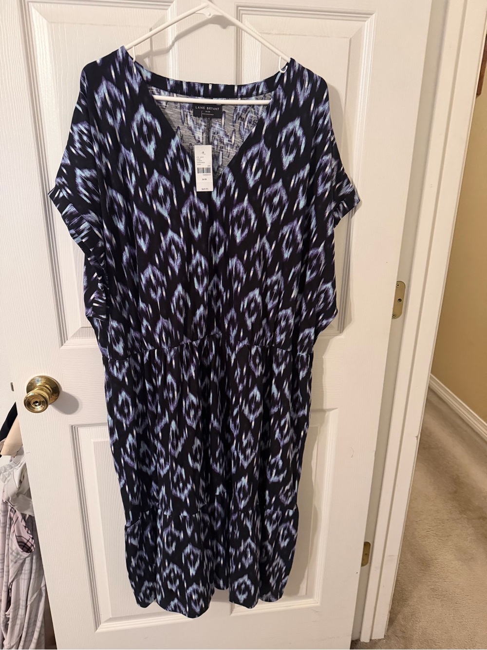 Lane Bryant Navy and Light Blue Ikat Print V-Neck Midi Dress. Size 26/28